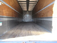 いすゞギガアルミウイング大型（10t）[写真10]