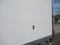 いすゞフォワード冷凍車（冷蔵車）中型（4t）[写真21]