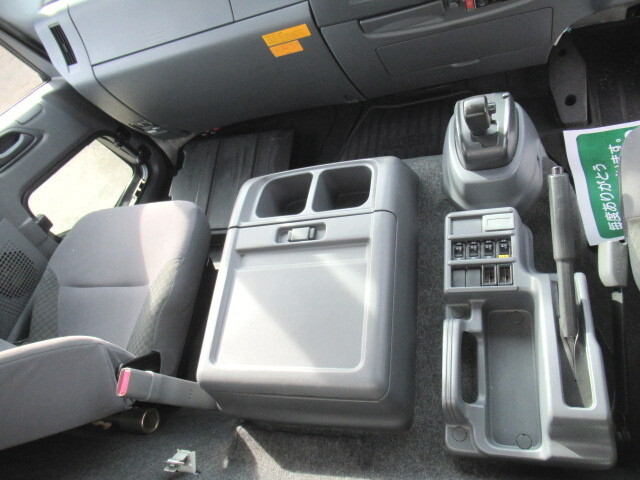 いすゞフォワード冷凍車（冷蔵車）中型（4t）[写真30]