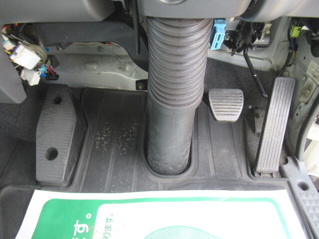 いすゞフォワード冷凍車（冷蔵車）中型（4t）[写真35]