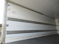 いすゞフォワード冷凍車（冷蔵車）中型（4t）[写真10]