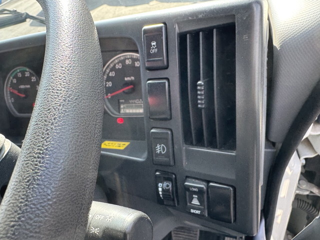 いすゞフォワードクレーン4段中型（4t）[写真21]