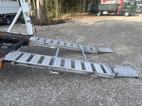 三菱ふそうキャンターキャリアカー小型（2t・3t）[写真11]