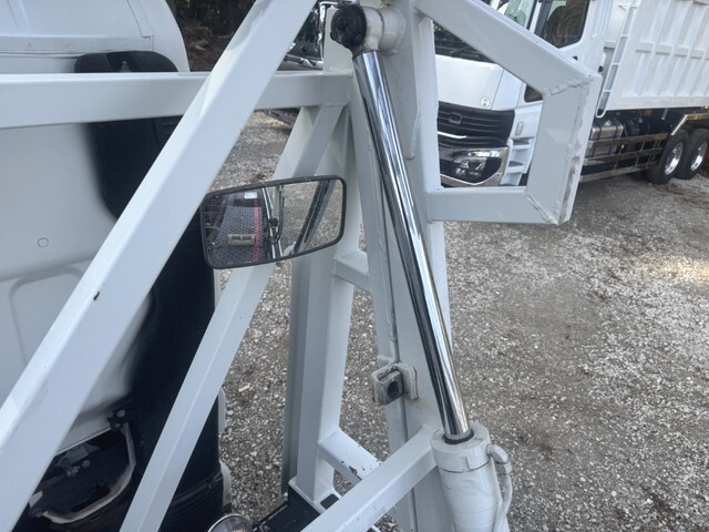 三菱ふそうキャンターキャリアカー小型（2t・3t）[写真14]