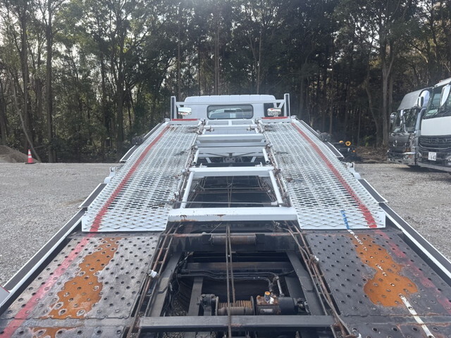 三菱ふそうキャンターキャリアカー小型（2t・3t）[写真19]