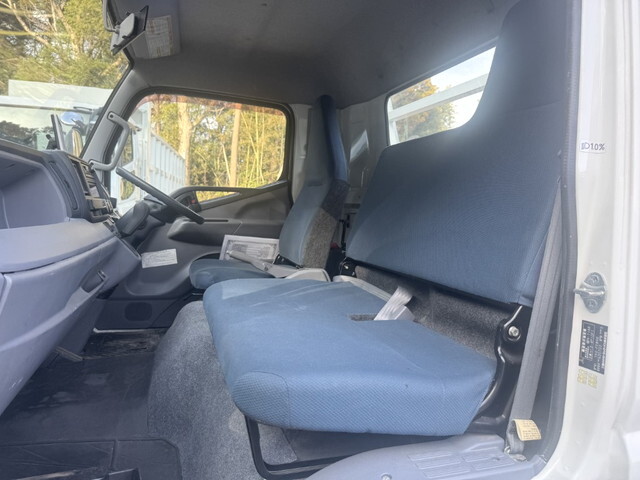 三菱ふそうキャンターキャリアカー小型（2t・3t）[写真26]