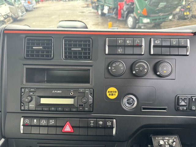 三菱ふそうスーパーグレート深ダンプ（土砂禁ダンプ）大型（10t）[写真24]