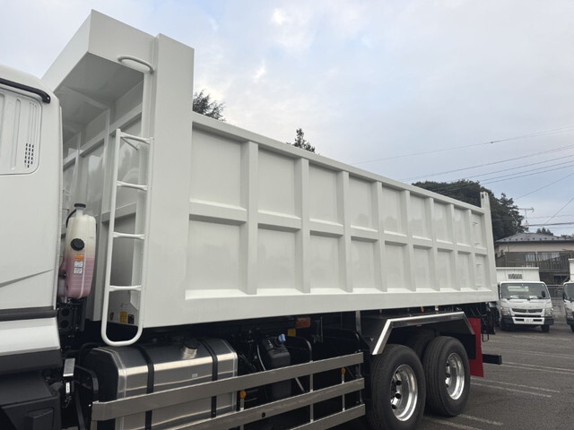 三菱ふそうスーパーグレート深ダンプ（土砂禁ダンプ）大型（10t）[写真06]