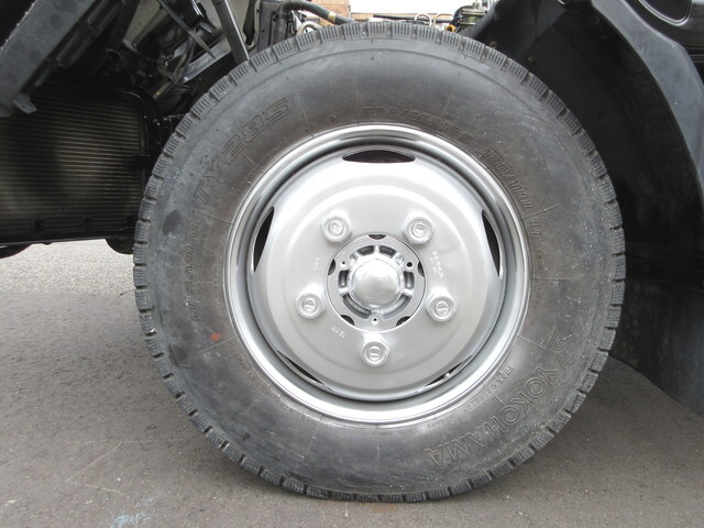 日野デュトロ平ボディ小型（2t・3t）[写真30]