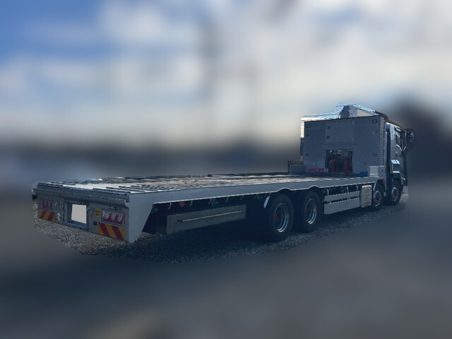 いすゞギガセルフクレーン4段大型（10t）[写真02]