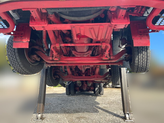 いすゞギガセルフクレーン4段大型（10t）[写真20]