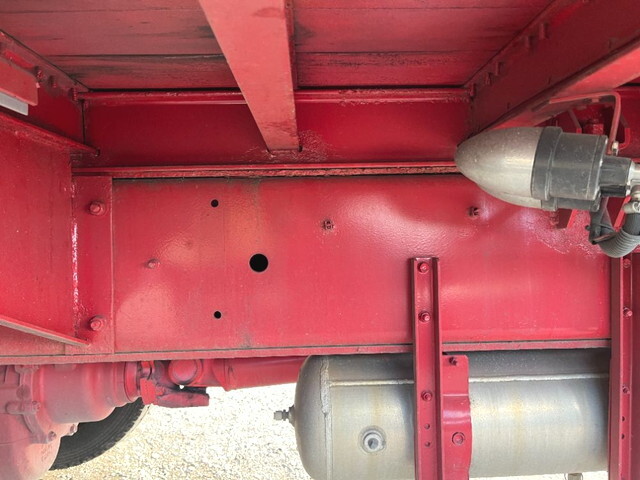 いすゞギガセルフクレーン4段大型（10t）[写真22]