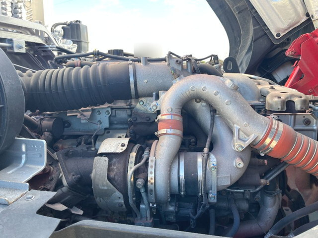 いすゞギガセルフクレーン4段大型（10t）[写真26]