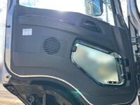 いすゞギガセルフクレーン4段大型（10t）[写真28]