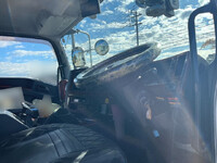 いすゞギガセルフクレーン4段大型（10t）[写真32]