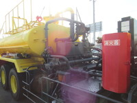 UDトラックスクオン道路作業車大型（10t）[写真21]