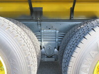 UDトラックスクオン道路作業車大型（10t）[写真26]