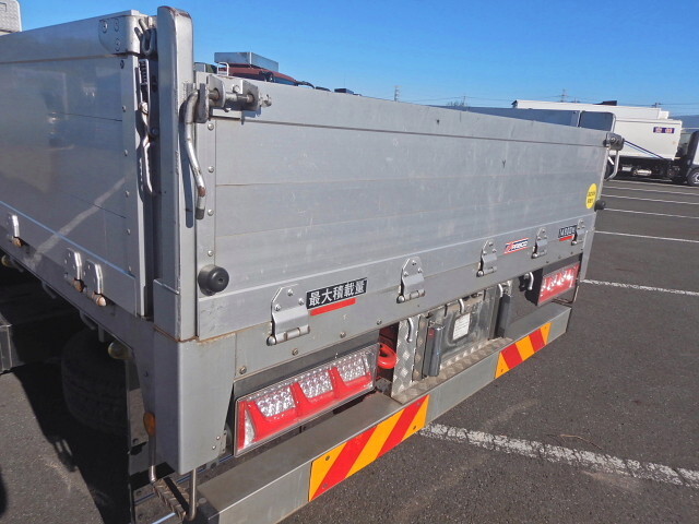 日野プロフィアアルミブロック大型（10t）[写真30]
