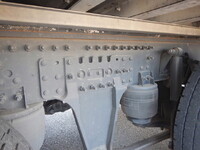 UDトラックスクオンアルミウイング大型（10t）[写真13]