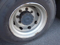 UDトラックスクオンアルミウイング大型（10t）[写真30]