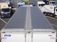 UDトラックスクオンアルミウイング大型（10t）[写真07]