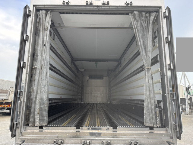 日野プロフィア冷凍車（冷蔵車）大型（10t）[写真22]