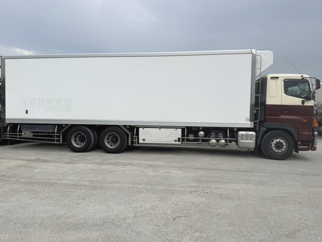 日野プロフィア冷凍車（冷蔵車）大型（10t）[写真05]