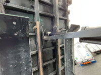 いすゞギガダンプ大型（10t）[写真18]