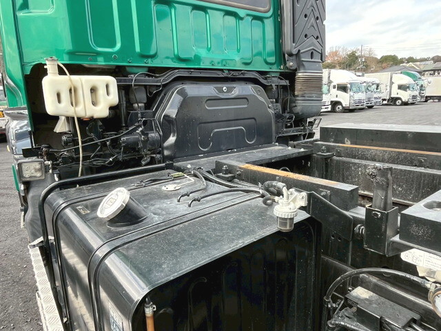 いすゞギガダンプ大型（10t）[写真32]