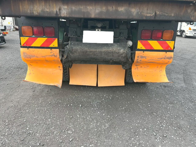 いすゞギガダンプ大型（10t）[写真37]