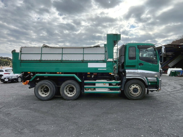 いすゞギガダンプ大型（10t）[写真05]