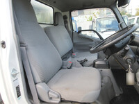 日野デュトロアルミバン小型（2t・3t）[写真11]