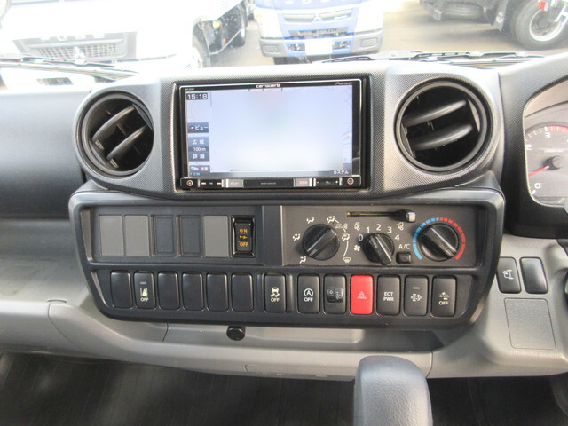 日野デュトロアルミバン小型（2t・3t）[写真14]