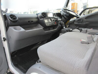 日野デュトロアルミバン小型（2t・3t）[写真19]