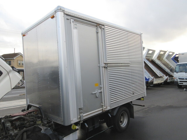 日野デュトロアルミバン小型（2t・3t）[写真22]