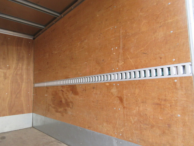 日野デュトロアルミバン小型（2t・3t）[写真31]