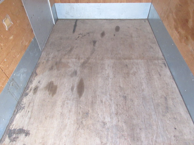 日野デュトロアルミバン小型（2t・3t）[写真33]