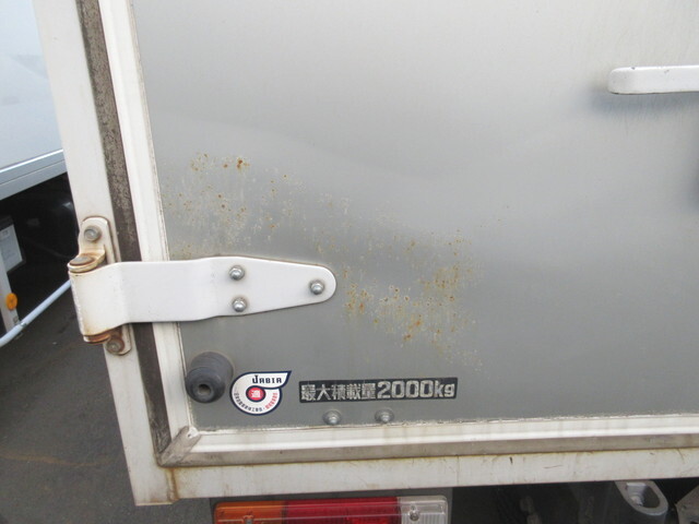日野デュトロアルミバン小型（2t・3t）[写真38]