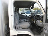 日野デュトロアルミバン小型（2t・3t）[写真10]