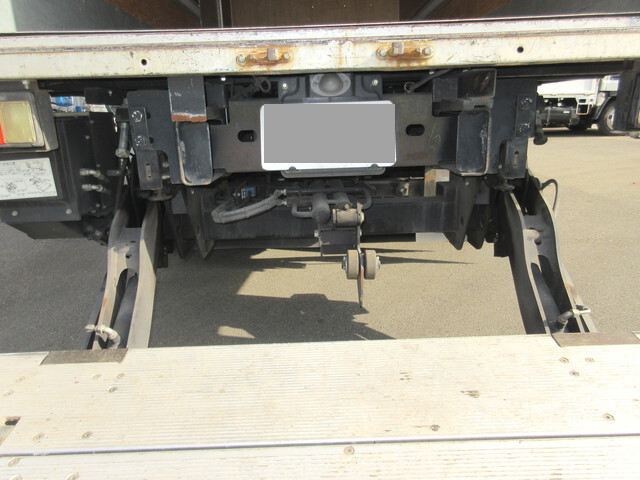 三菱ふそうキャンターアルミバン小型（2t・3t）[写真29]