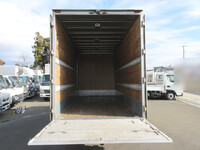 三菱ふそうキャンターアルミバン小型（2t・3t）[写真31]