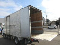 三菱ふそうキャンターアルミバン小型（2t・3t）[写真32]