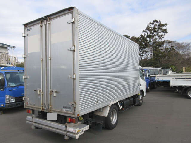 三菱ふそうキャンターアルミバン小型（2t・3t）[写真05]