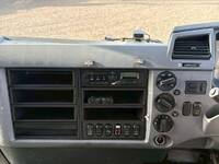 三菱ふそうファイターアルミウイング中型（4t）[写真22]