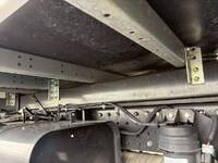 三菱ふそうキャンターアルミバン小型（2t・3t）[写真17]