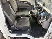 三菱ふそうキャンターアルミバン小型（2t・3t）[写真21]