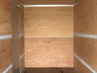 三菱ふそうキャンターアルミバン小型（2t・3t）[写真08]