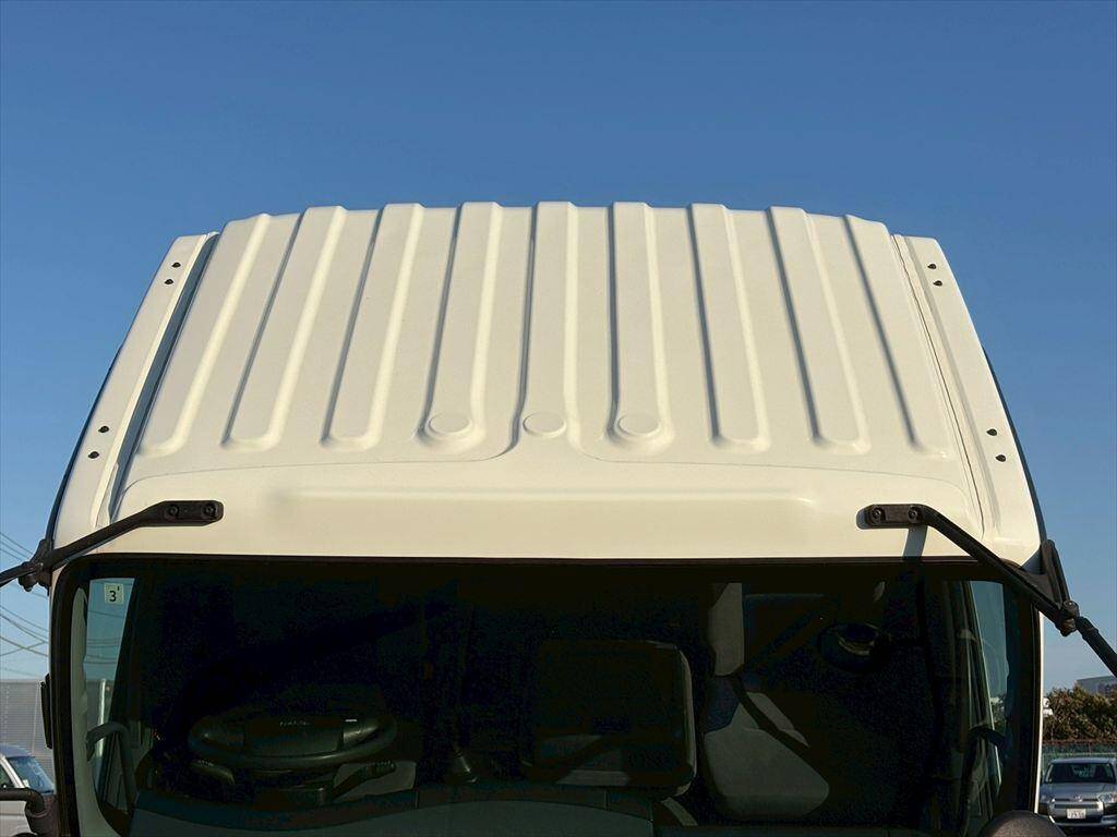 いすゞフォワード平ボディ中型（4t）[写真18]