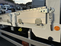 三菱ふそうファイターセルフクレーン3段増トン（6t・8t）[写真15]