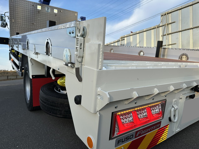 三菱ふそうファイターセルフクレーン3段増トン（6t・8t）[写真19]